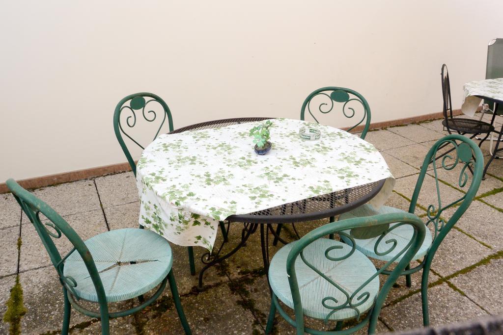 Albergo Meuble Abatjour มานโตวา ภายนอก รูปภาพ